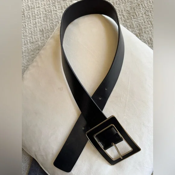 Banana Republic Black Leather Belt with Gold-Tone Curved Buckle Leather Trouser Belt | Banana Republic Factory main image 4